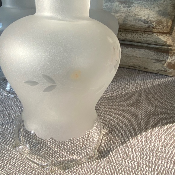 Vintage ornate grape light glass globes - Picture 5 of 12